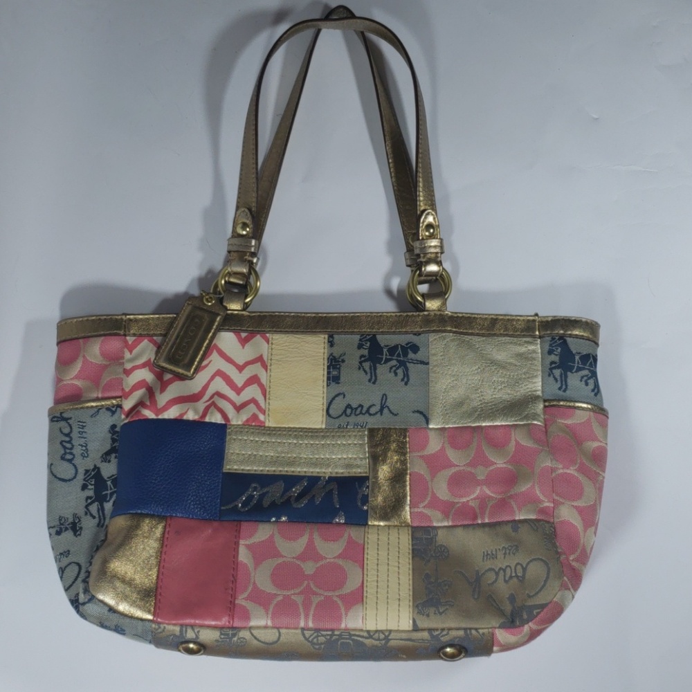 ***SOLD****Coach Purse